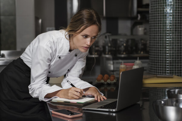 CURSO ADMINISTRACIÓN DE RESTAURANTES